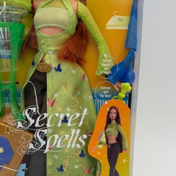 Mattel Secret Spells Kayla Doll red hair New In Box B2789 Butterfly Trick Book - Picture 5 of 13